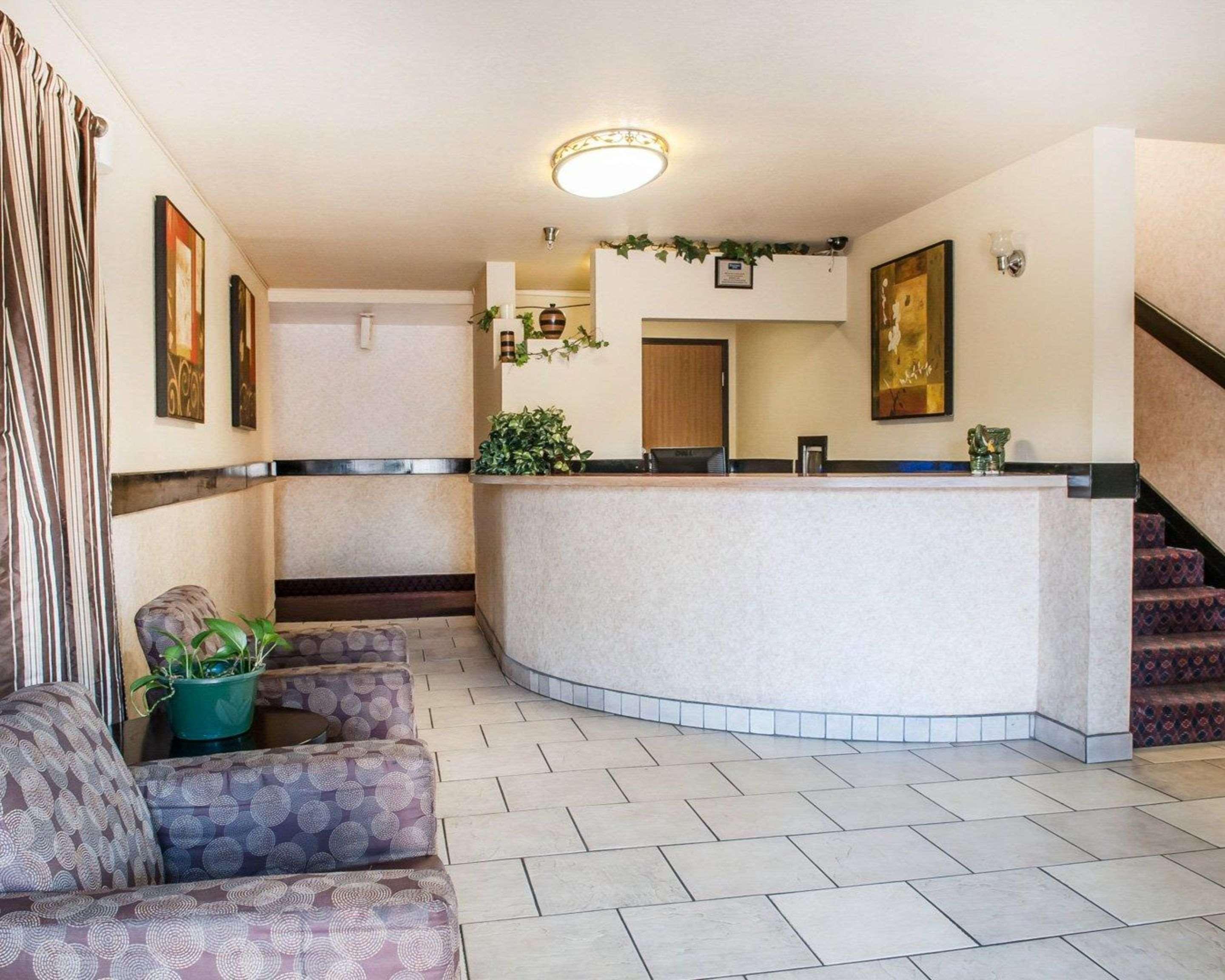 Rodeway Inn Espanola Bagian luar foto